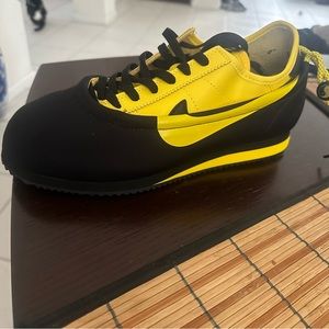 Nike Bruce Lee . Never worn